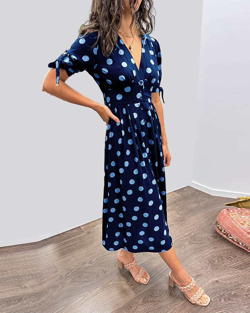 DAISY | ELEGANTE JURK MET MODERNE STIPPEN