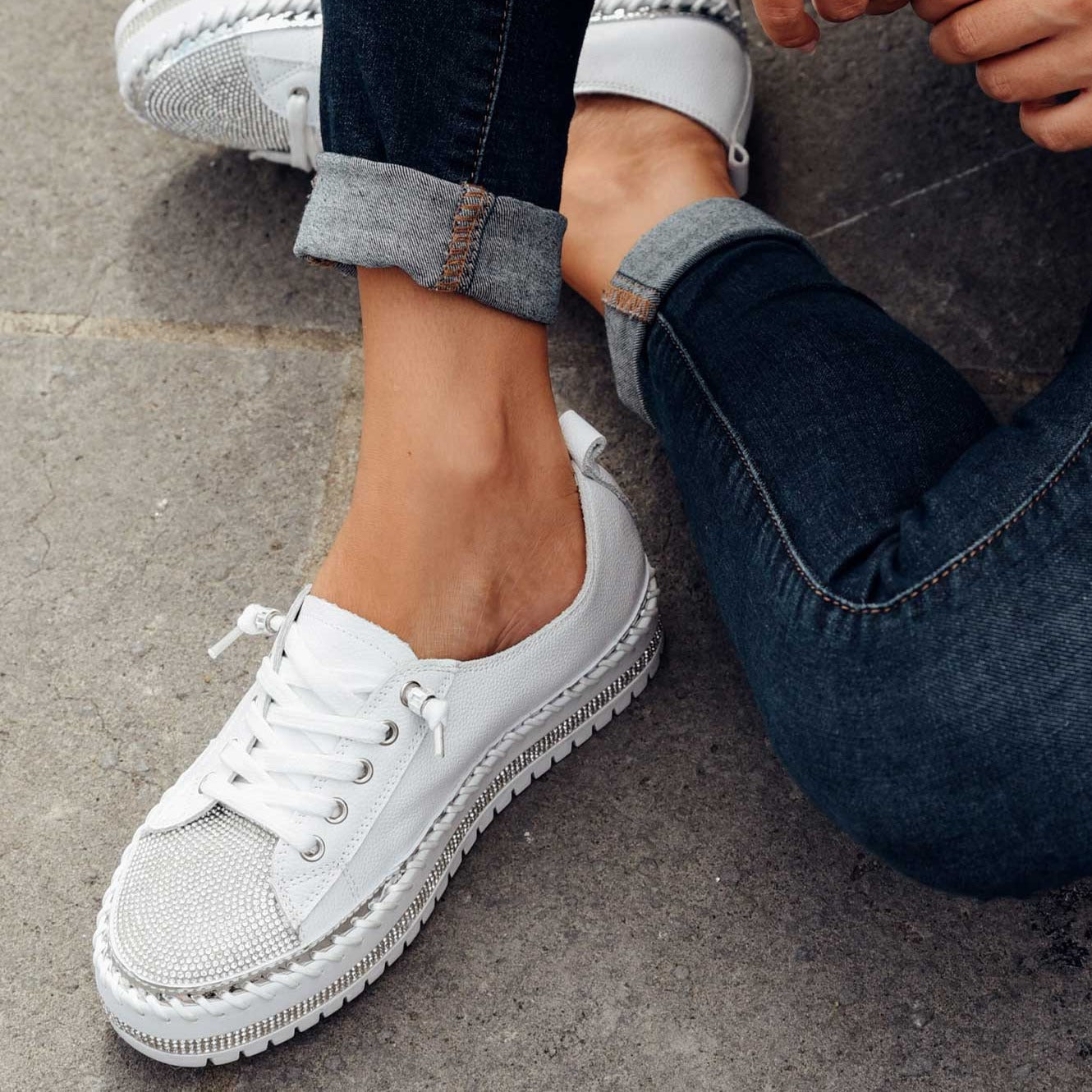 Emma™ | De comfortabele sneaker die je laat shinen!