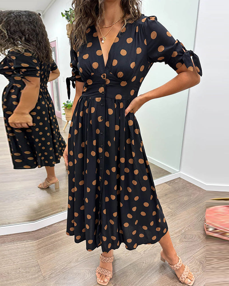 DAISY | ELEGANTE JURK MET MODERNE STIPPEN